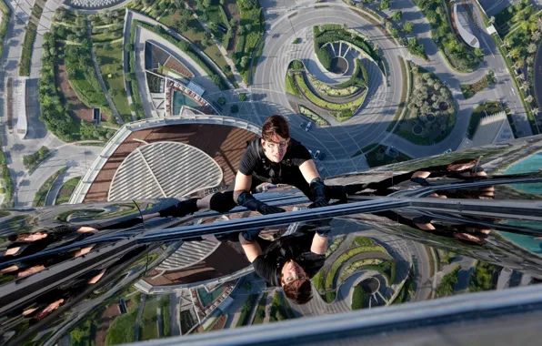 Picture reflection, the building, actor, Tom cruise, mission: impossible-Ghost Protocol, mission: impossible, ghost protocol