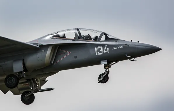 Flight, the plane, The Yak-130, combat training