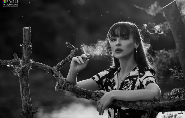 Look, girl, the sun, pose, model, smoke, portrait, hands