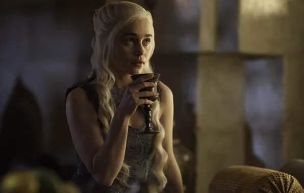 Picture Actress, The series, screenshot, Cup, Game of Thrones, Game of thrones, Emilia Clarke, Emilia Clarke