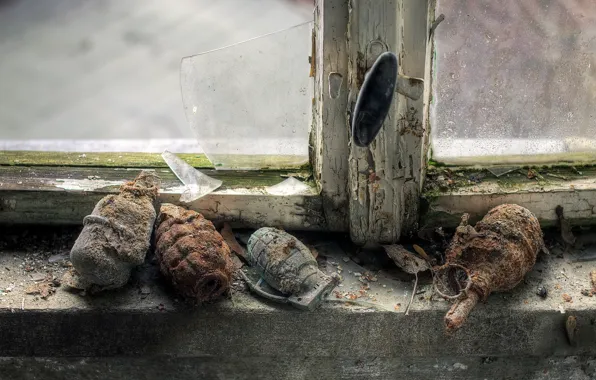 Weapons, window, grenades