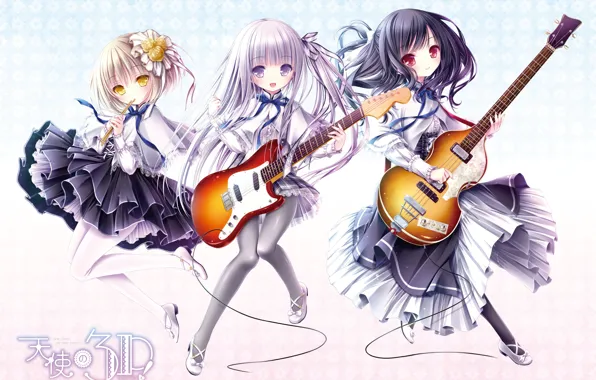Picture girls, guitar, trio