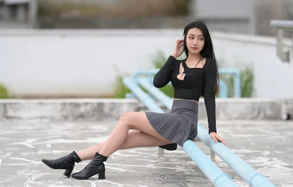 Pipe, sexy, pose, model, skirt, portrait, makeup, figure