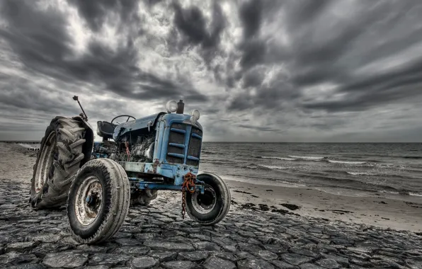 Clouds, shore, tractor