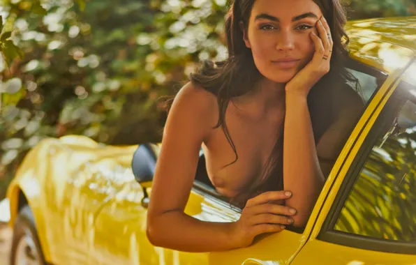 Car, nipples, woman, smile, model, lips, nude, brunette