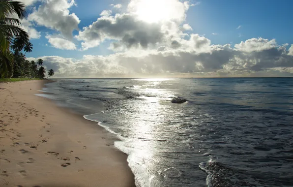Sand, sea, wave, beach, summer, the sun, clouds, light