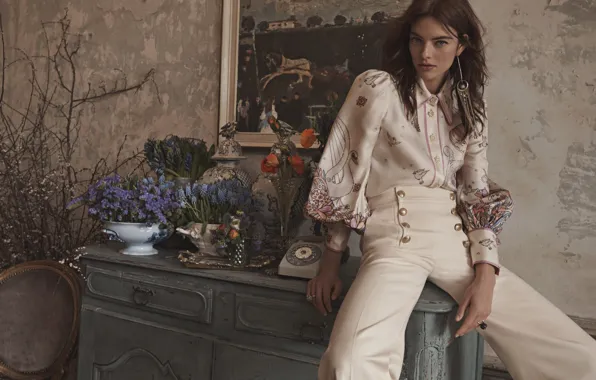 Picture France, Girl, Look, Castle, France, Zimmermann fall winter 2022 campaign, Chateau Goudan, Boiz Ferverda