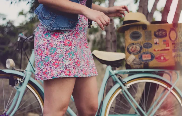 Summer, bike, feet, dress