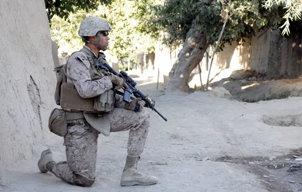 Weapons, soldiers, United States Marine Corps