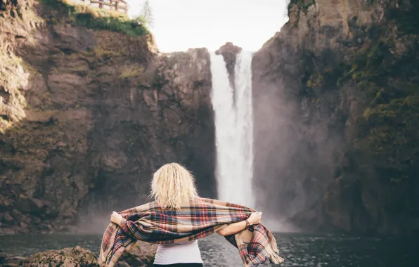 Picture back, waterfall, blonde
