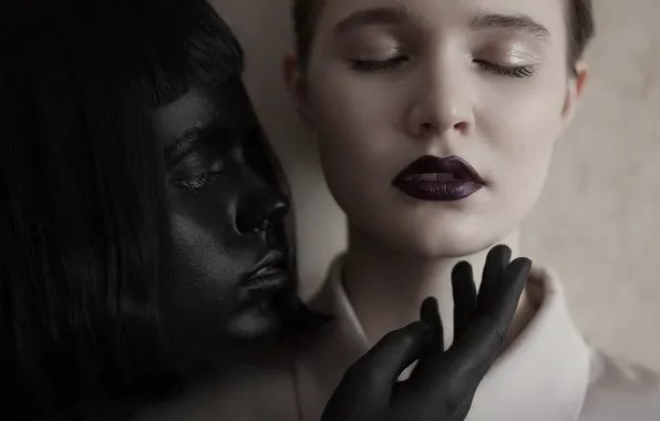 Picture makeup, two girls, Renat Renee-Ell