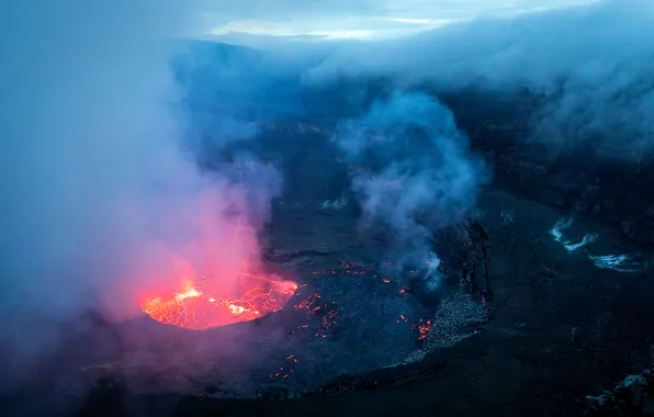 The sky, smoke, the volcano, the eruption, lava, sky, smoke, magma