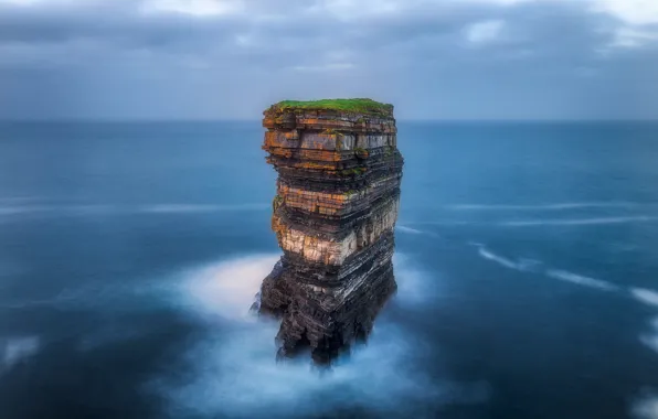 Rock, the ocean, photographer, Ireland, Michal Wlodarczyk