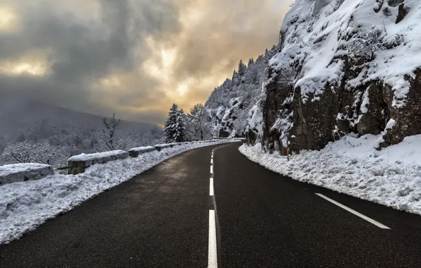 Road, snow, mountains