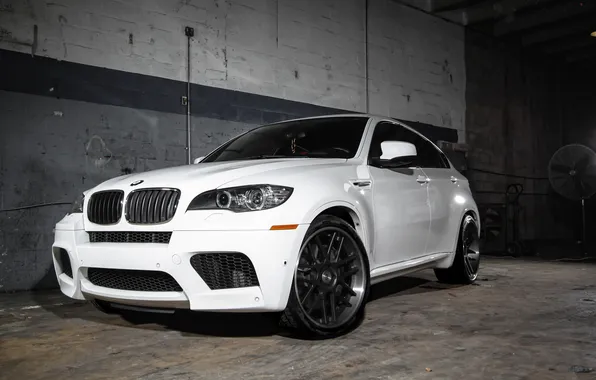 Picture white, wall, bmw, BMW, white, front view, crossover, tinted