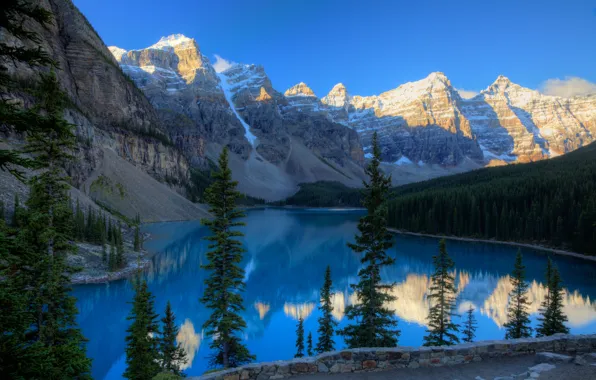 Picture mountains, lake, Canada, Moraine Lake