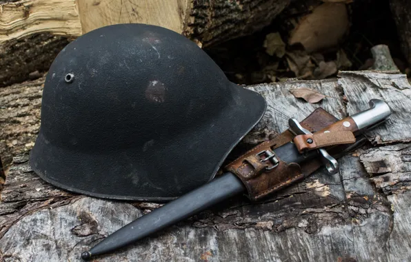 Weapons, bayonet, infantry helmet, M1918