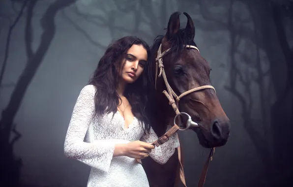 Picture girl, horse, neckline, sponge