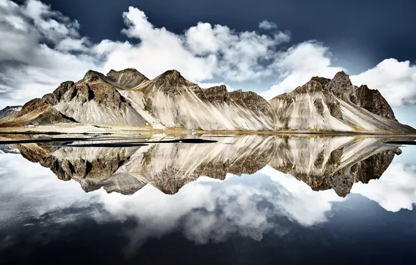 Reflection, iceland, Vestrahorn Islande