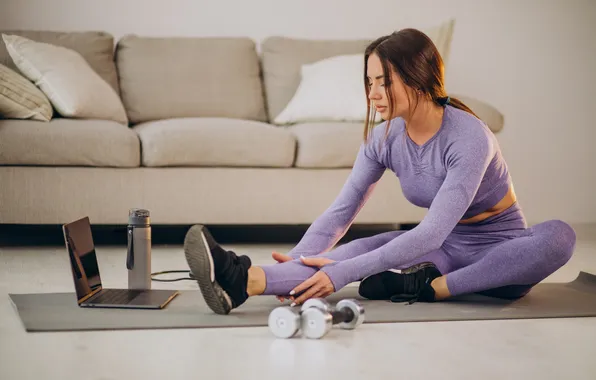 Pose, sofa, makeup, figure, laptop, fitness, hair, pose