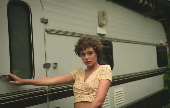 Look, girl, pose, girl, trailer, look, pose, trailer