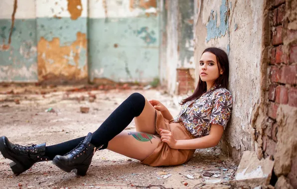 Pose, abandoned house, photoshoot, Anastasia, Alexey Yuriev