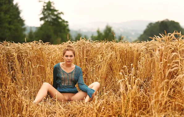 Field, pussy, nature, redhead, look, bottomless, outdoor, alluring