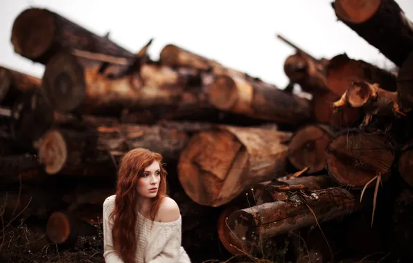 Picture GIRL, LOOK, REDHEAD, SWEATER, DANIELLE, LOGS
