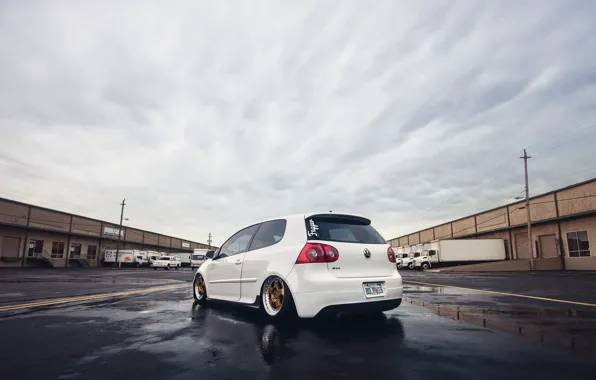 Picture white, golf, stance, mk5, Volkswagtn