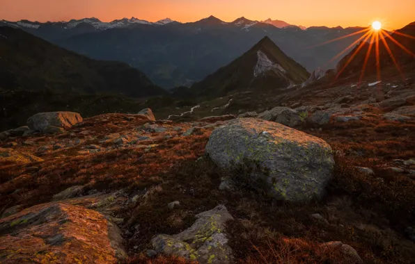 Autumn, the sun, rays, light, sunset, mountains, stones, vegetation