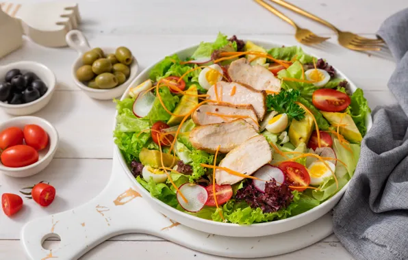 Egg, meat, tomatoes, olives, salad, olives, radishes