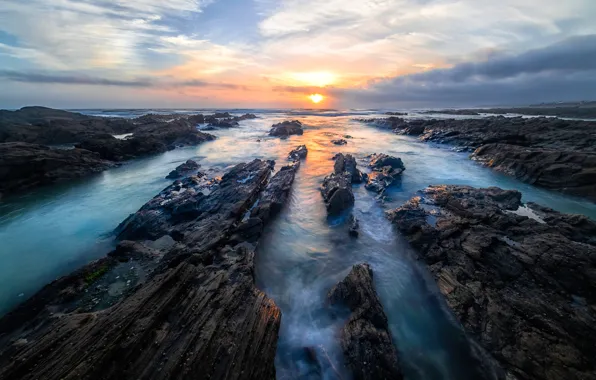 Picture sea, the sun, clouds, sunset, stones, shore, the evening, horizon