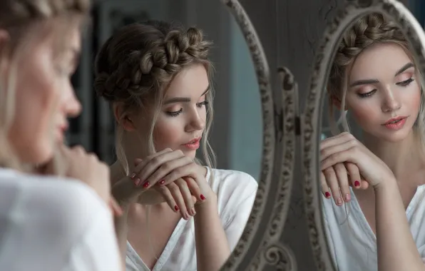 Picture girl, face, reflection, hands, makeup, mirror, Vyacheslav Shcherbakov, Valery Belyaev