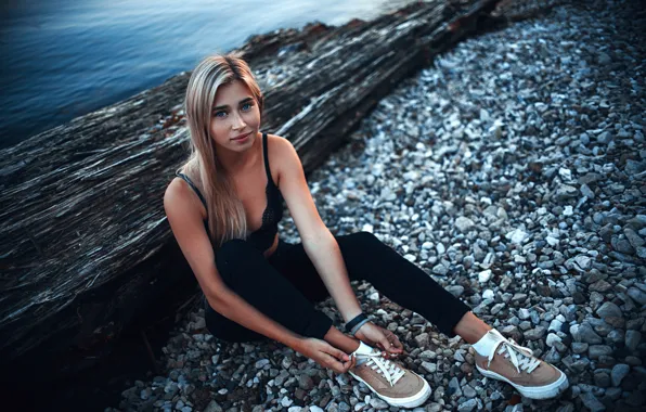 Picture beach, look, water, stones, Girl, freckles, legs, sitting