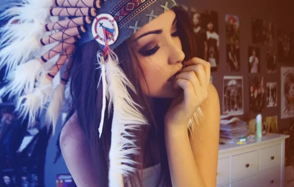 Girls, Feathers, Hats