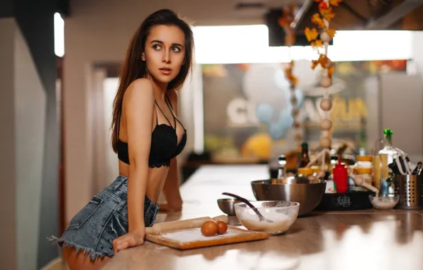 Picture girl, shorts, kitchen, bra, cute