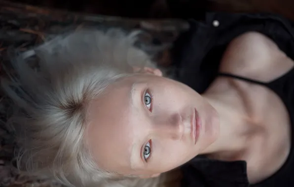 Girl, white hair, without makeup, Aleks Five