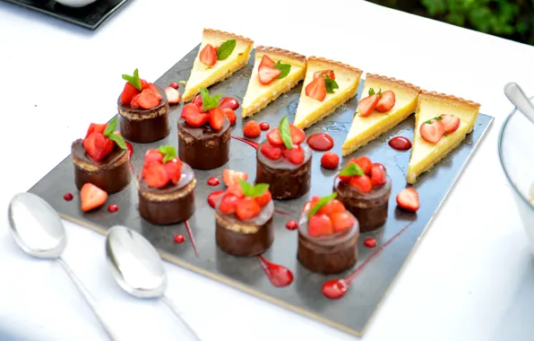 Wallpaper cake, sweet, strawberry, dessert, decoration