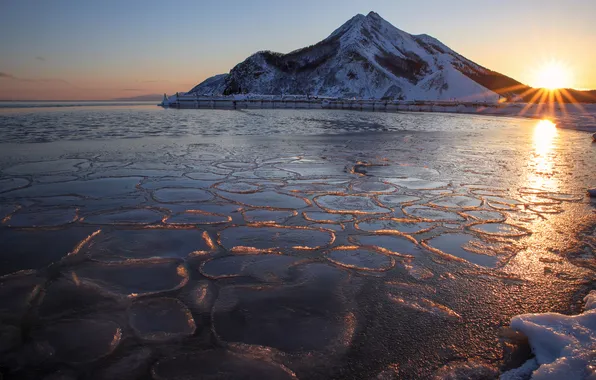 Ice, mountains, lake, cold