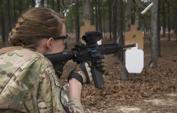 Girl, weapons, shot, soldiers