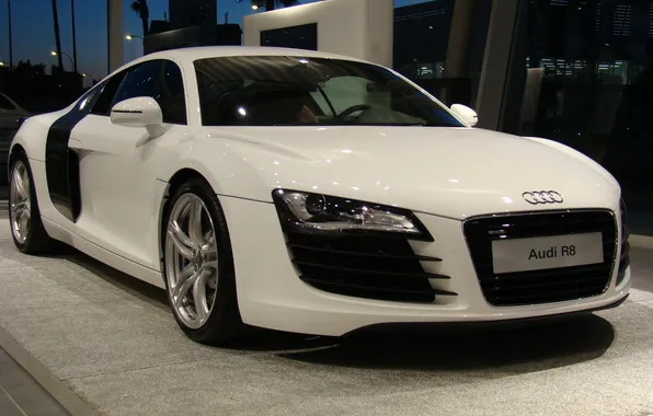 White, Audi