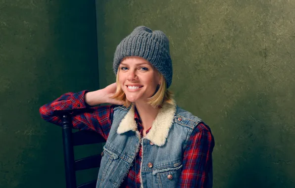 Photoshoot, Brooklyn Decker, for the film, Results