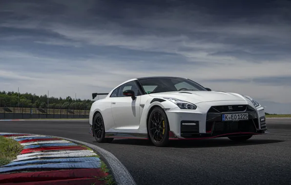 White, Nissan, GT-R, on the track, R35, Nismo, 2020, 2019