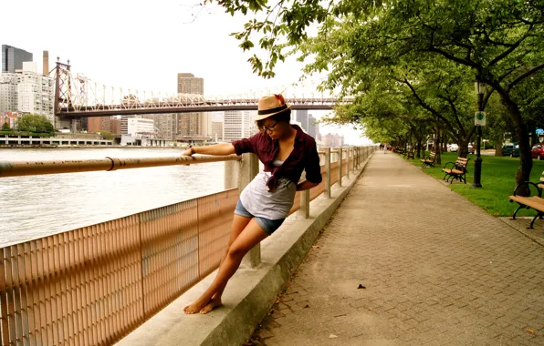 Picture girl, bridge, the city, river