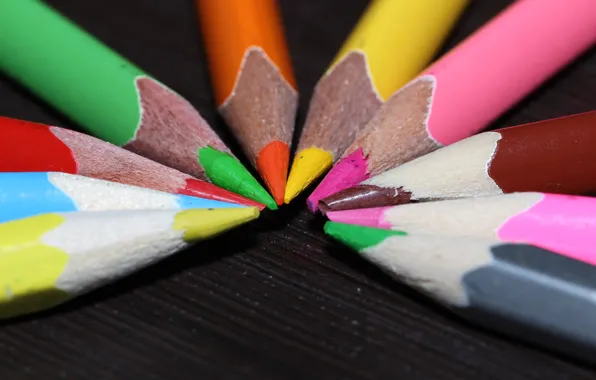 Macro, table, colored, pencils