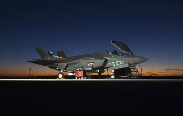 Weapons, the plane, F-35