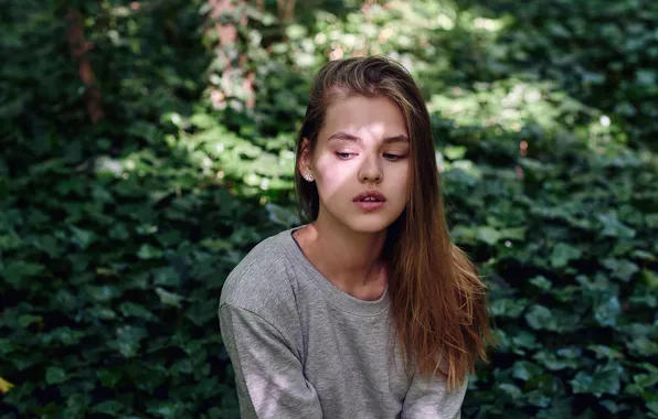 Greens, girl, summer, the sun's rays, beautiful girl, sweet girl, sweet baby, Lucie Hugary