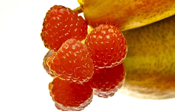 Picture reflection, berries, raspberry, background, fruit, pear