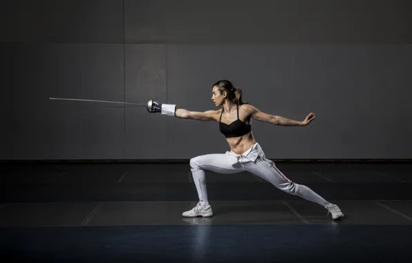 Picture woman, training, fencing