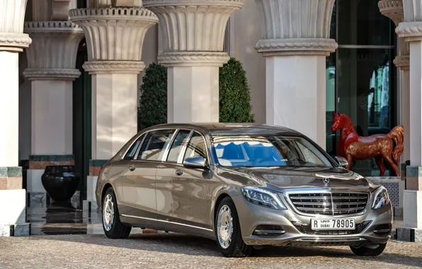 Fountain, Mercedes, Maybach, limousine, Pullman, S600, 2016